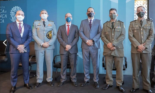 Secretário de Segurança Pública e Comandante-Geral da PM recebem novos equipamentos da Senasp