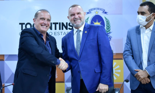 Convênio assinado entre o governador Mauro Carlesse e o ministro da Cidadania, Onyx Lorenzoni, beneficiará quase 4 mil agricultores familiares de 112 municípios tocantinenses Convênio assinado entre o governador Mauro Carlesse e o ministro da Cidadania, Onyx Lorenzoni, beneficiará quase 4 mil agricultores familiares de 112 municípios tocantinenses