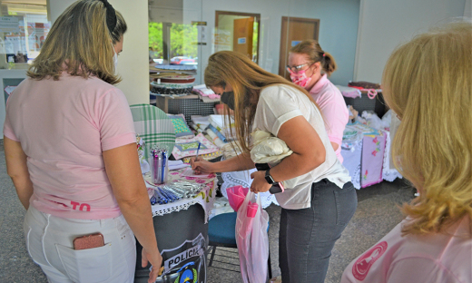 A Liga Feminina conta com 70 voluntárias ativas que levam assistência a 250 pacientes oncológicos cadastrados