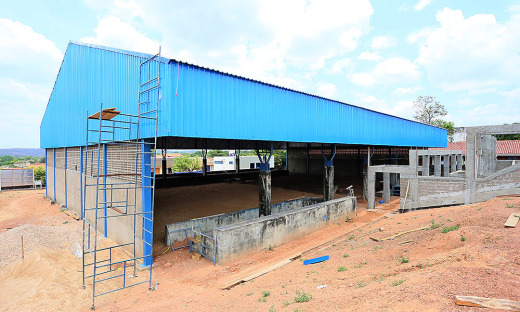 Obras da Escola Estadual Sales Pereira Marins, em Miranorte, foram retomadas em fevereiro e já estão em fase de conclusão Obras da Escola Estadual Sales Pereira Marins, em Miranorte, foram retomadas em fevereiro e já estão em fase de conclusão