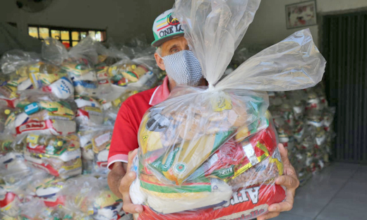 Governo do Tocantins inicia mais uma etapa com a entrega de 200 mil cestas básicas Governo do Tocantins inicia mais uma etapa com a entrega de 200 mil cestas básicas