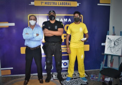 Secretário Executivo, Geraldo Divino Cabral, prestigiou a Mostra juntamente com o Superintendente do Sispen-TO, Orleanes Alves Secretário Executivo, Geraldo Divino Cabral, prestigiou a Mostra juntamente com o Superintendente do Sispen-TO, Orleanes Alves