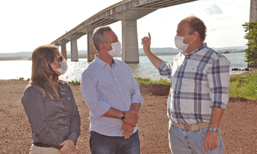 Governador em exercício do Estado do Tocantins, Antonio Andrade, vistoria obras da Ponte de Porto Nacional