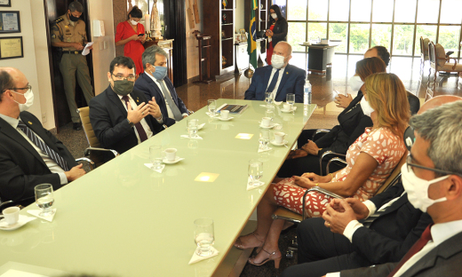 Reunião no gabinete do governador Mauro Carlesse firmou parceria entre Executivo e Ministério Público