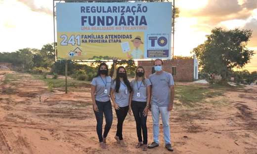 Equipe técnica de assistentes sociais e assessoria jurídica da Terratins visitam os bairros que serão beneficiadas com a regularização fundiária promovida pelo Governo do Tocantins