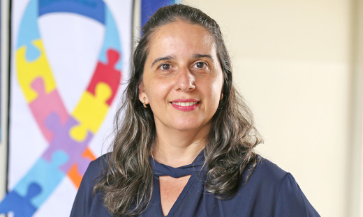 Paola Bruno enfatiza que a constante atualização profissional é determinante para a promoção da socialização das pessoas com deficiência