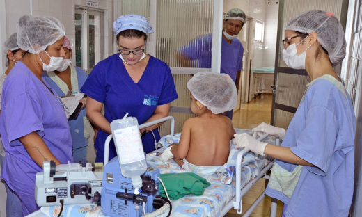 Há mais de um ano pacientes são atendidos dentro do Estado