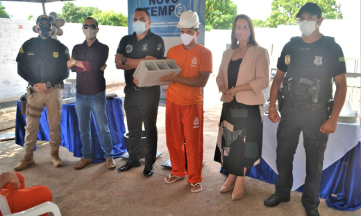 Durante a formatura estiveram presentes autoridades da Segurança Pública, representantes de instituições religiosas e autoridades locais