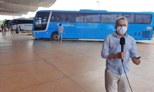 Presidente da ATR, Edson Cabral, esteve na rodoviária de Palmas reforçando orientações a passageiros e fiscais