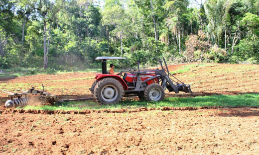  Governo está com projeto pré-aprovado para a aquisição de 36 tratores agrícolas 