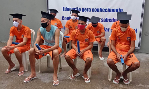 Oito custodiados da Unidade Penal de Augustinópolis concluíram o Ensino Médio na modalidade EJA