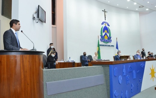 Em sessão ordinária, o secretário-chefe da Casa Civil, Rolf Vidal, fez a leitura da mensagem do governador Mauro Carlesse