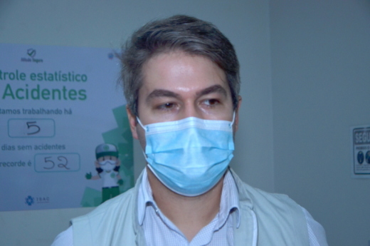 Diretor Técnico do HECC, Cleber Silva, destaca tratamento humanizado ofertado aos pacientes