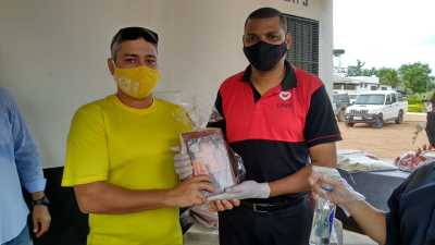 Custodiado S.R.N participou do encontro de evangelização e recebeu uma Bíblia Sagrada Custodiado S.R.N participou do encontro de evangelização e recebeu uma Bíblia Sagrada
