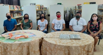 Foto 01.jpeg Os pais de Tácio e Janaína participaram da solenidade de entrega das premiações