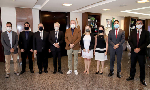 Representantes das instituições de ensino estiverampresentes no Palácio Araguaia no lançamento do curso de mestrado