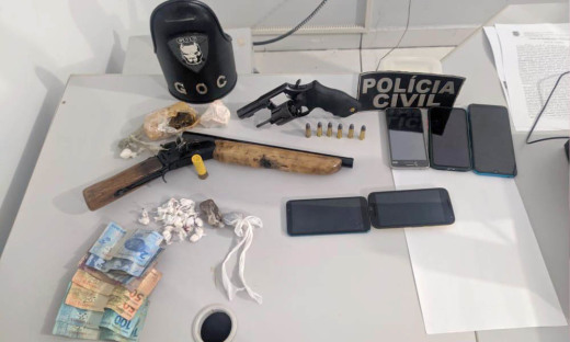 Polícias Civil e Militar realizam operação Adsumus em Porto Nacional e prendem três pessoas em flagrante por tráfico de drogas 