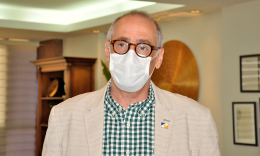 Secretário da Saúde, Edgar Tollini, destacou os esforços do Governo na ampliação de leitos para o tratamento da Covid-19
