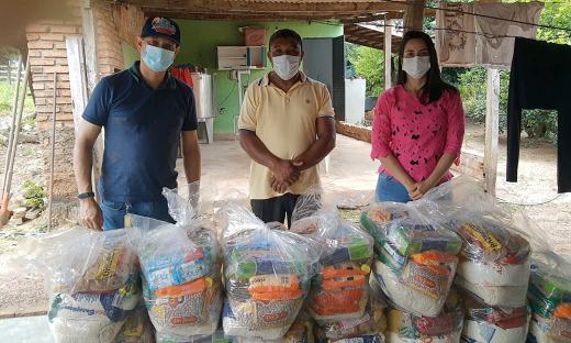 Governo do Tocantins entrega alimentos a 2 mil famílias rurais do sudeste impactadas pela pandemia  