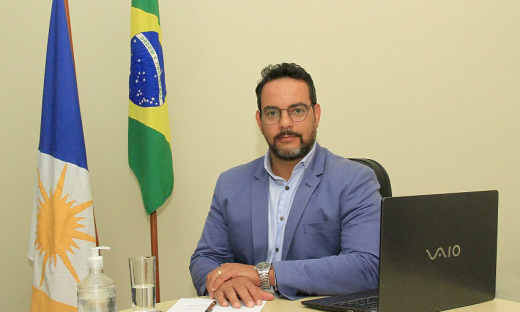 Secretário de Estado da Administração, Bruno Barreto, em reunião com representantes das Câmaras Técnicas
