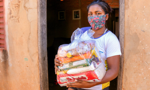  As cestas estão sendo entregues nos Centros de Referências de Assistência Social (Cras) dos municípios contemplados; que são: Dueré, Formoso do Araguaia, Jaú do Tocantins, Palmeirópolis, São Salvador e Paranã