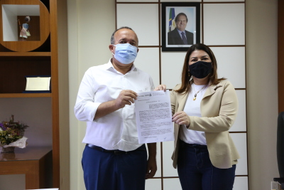 A partir de agora, a manutenção e gestão do Polo da UAB em Palmeirópolis passam a ser compartilhadas entre o Estado e a prefeitura A partir de agora, a manutenção e gestão do Polo da UAB em Palmeirópolis passam a ser compartilhadas entre o Estado e a prefeitura