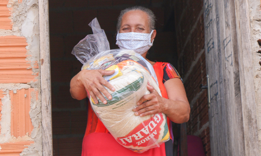 O objetivo é garantir a segurança alimentar e nutricional das famílias vulneráveis e impactadas pela pandemia da Covid-19
