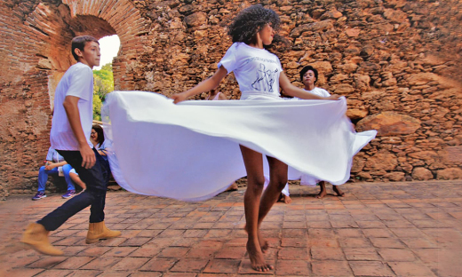 Grupo de Suça Tia Benvinda mantém viva dança das senzalas